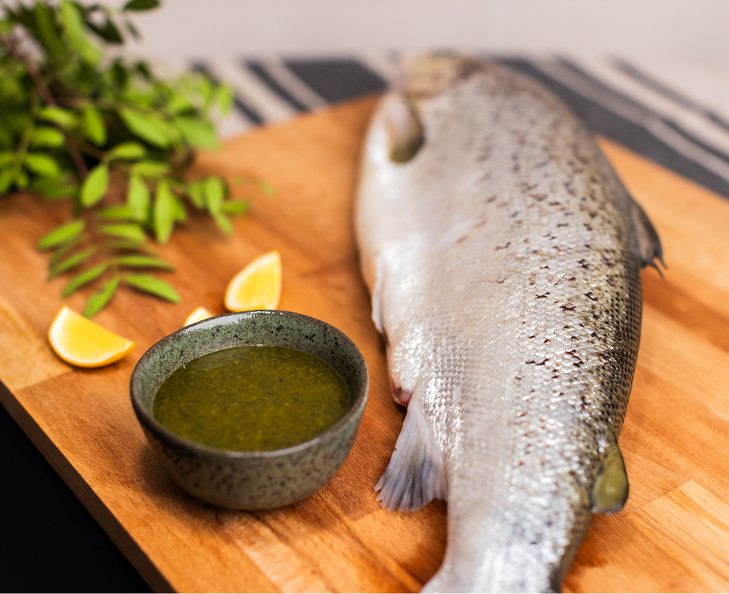 Dinner set: Whole salmon with lemon pepper marinade